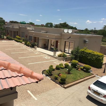 Hill View Inn Serowe Exterior photo