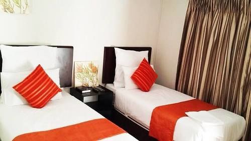 Hill View Inn Serowe Exterior photo